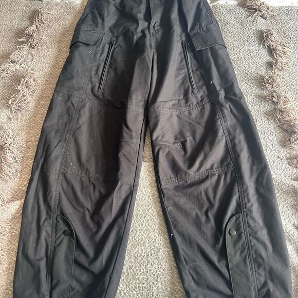 Anthropologie Black Cargo Pants – Size XS - Picture 3 of 8